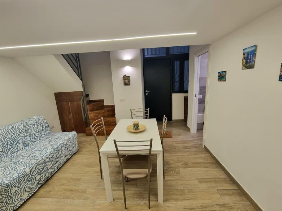 Casa Comoda E Centrale In Quartiere Storico Di Napoli מראה חיצוני תמונה