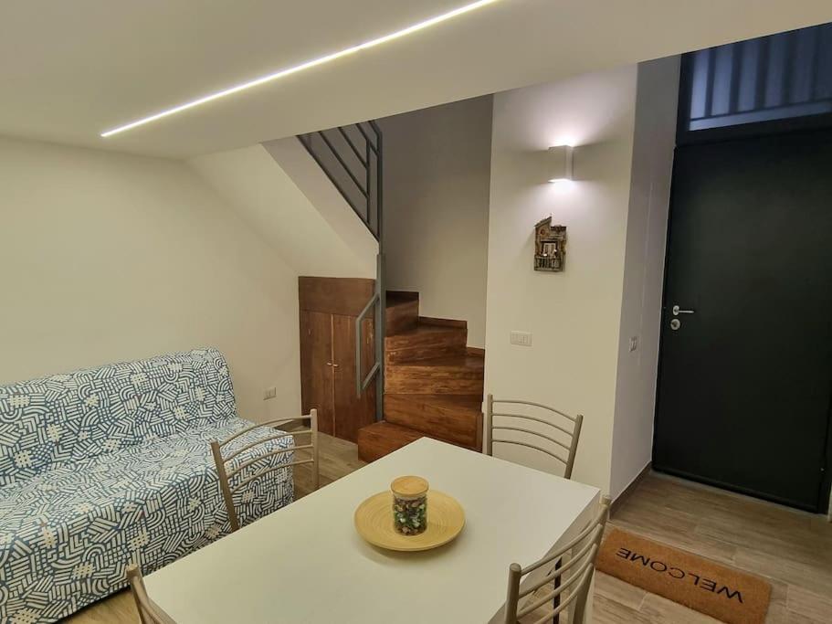 Casa Comoda E Centrale In Quartiere Storico Di Napoli מראה חיצוני תמונה
