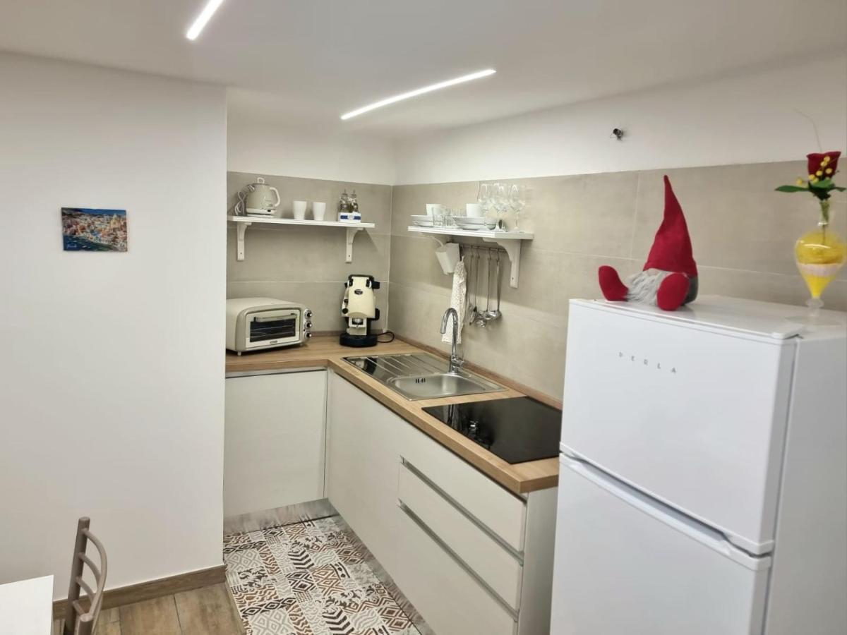 Casa Comoda E Centrale In Quartiere Storico Di Napoli מראה חיצוני תמונה